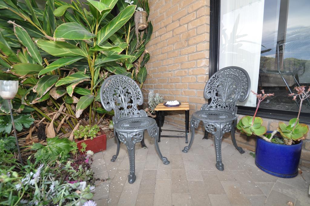 Beachfront Apartments Narooma Quarto foto